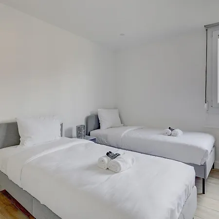 114 - Cozy In Buttes Chaumont Apartment Paris